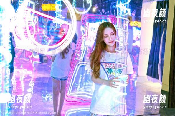 Feilin嗲囡囡-夏笑笑Summer Feilin嗲囡囡 - 夏笑笑Summer化身护士,笑容比药还有效,快瞧瞧这张图片