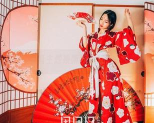 GIRLT果团网 – 圣诞主题换新装，尹意纯的美图更新不过瘾