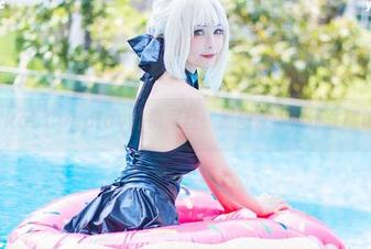 Kitkat Cosplay的裤里丝，原图让你忍不住喷饭！