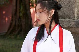 MiiTao蜜桃社 – 桃乃香Tina最新自拍作品,你觉得她还有新花样吗?