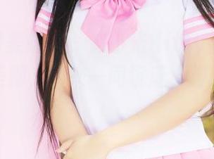 MyGirl美媛馆 – 赵小米Kitty在这图包里展示美脚,快来一同沉迷“脚下风光”!
