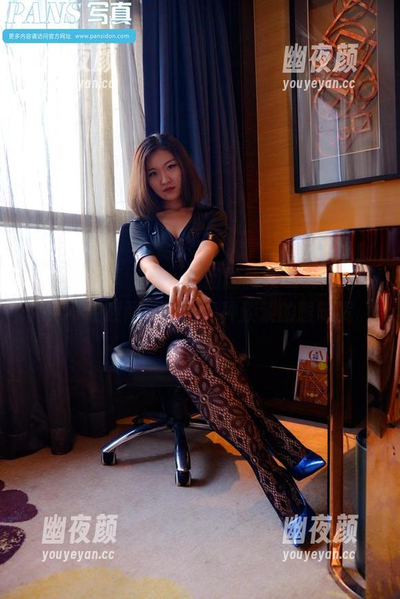 PANS写真-团团 PANS写真 - 哇,团团的新模试镜高清写真,不经意间带出了一种淡淡的暧昧呢。