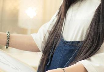 TouTiao头条女神 – 毛衣在手,蔡老师在线,作品迅速撩拨心弦。