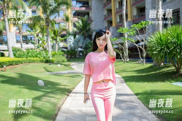 TuiGirl推女郎-王根星熙 TuiGirl推女郎 - 原图中的夏天,王根星熙的作品让我想起儿时的冰淇淋。
