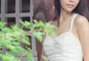 UGirls尤果网 – 网盘中的顾欣怡——当牛仔裤与写真碰撞,火花是不是很迷人?