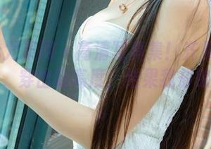UGirls尤果网 – 高清写真集!齐贝贝的短裤系列,穿出新高度,结果我却欲罢不能。