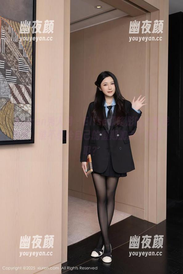 Xiuren秀人网-Elise谭晓彤 Xiuren秀人网 - Elise谭晓彤的比基尼写真,谁不想给自己的假期加点“味道”呢?