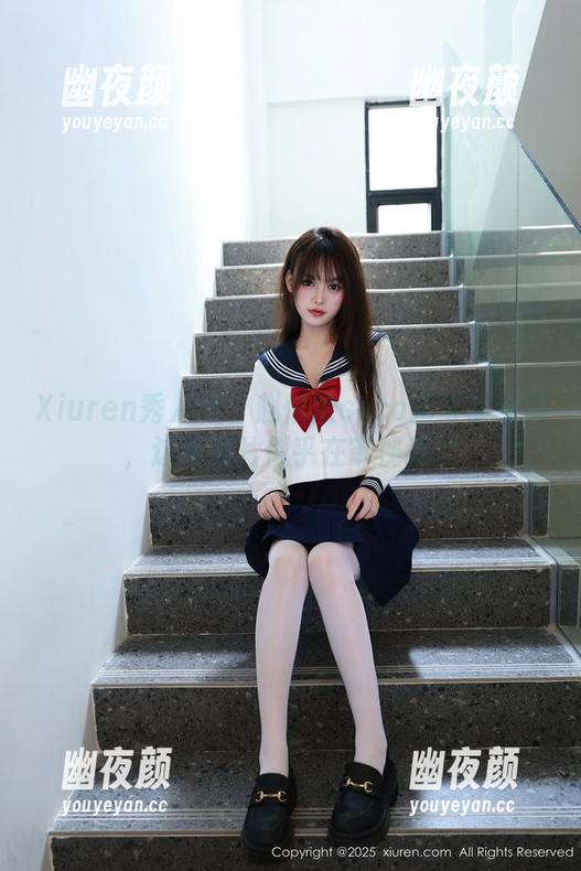 Xiuren秀人网 - 赵惟依coco的可爱画像，这张图片似乎在审视我。