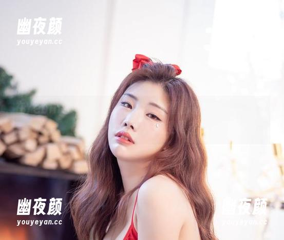 在Yebin(전예빈)的野餐角落：福利图集里的好沙发——估计没人敢坐吧？