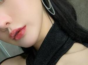 微密圈 – 资源更新:不爱笑的赛琳身材了得,真想问问,这秘诀你藏了多久?
