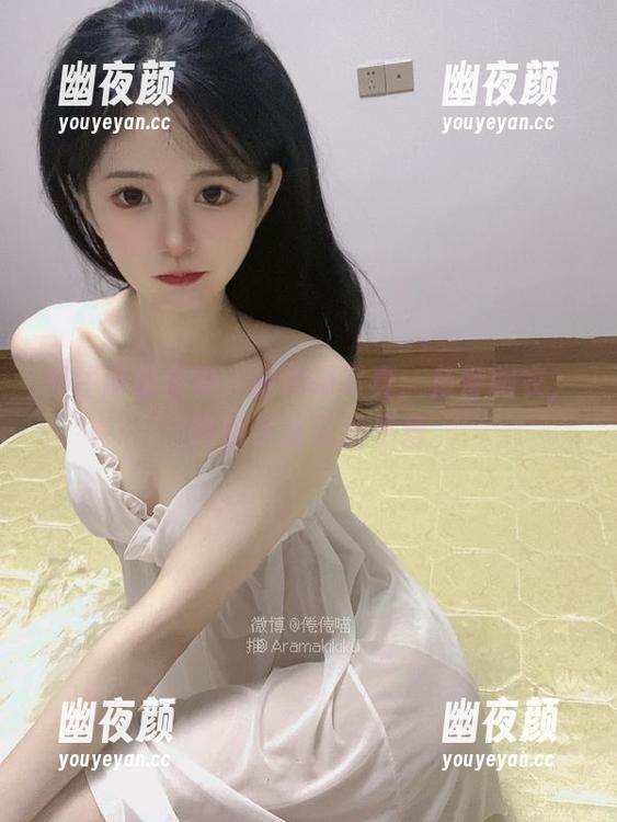倦倦喵 抓住那份倦倦,倦倦喵写真:鱼骨胸衣,轻松俏皮谁能不爱