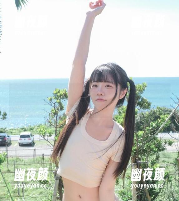 可可小白兔 体操服少女来啦!可可小白兔在cosing的弹跳时刻