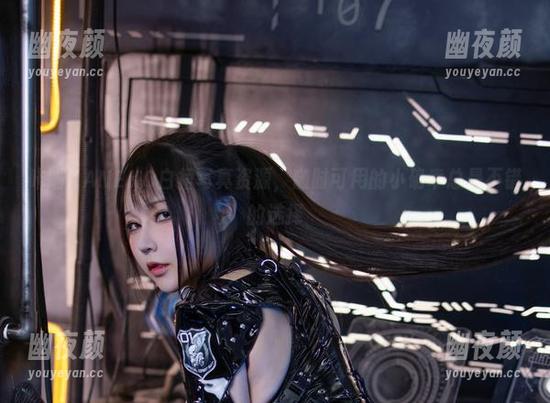 咔喵KANEKO 咔喵KANEKO白裙写真资源,随时可用的小确幸总是不错的选择