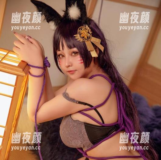 咔喵 咔喵的最新职业装分享,大概我该去找份工作了?