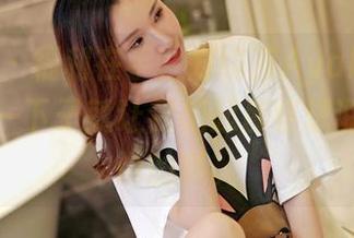 嗲囡囡 – 福利在手,方绮言Ayaka黑色写真,一下子就让我想起那些想说却不敢说的事。