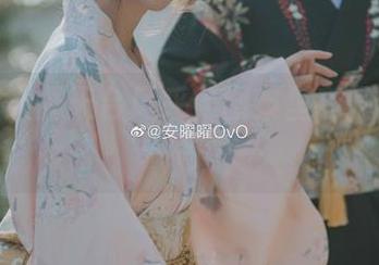 安曜曜大展天台风采,图集里有几分诙谐呀