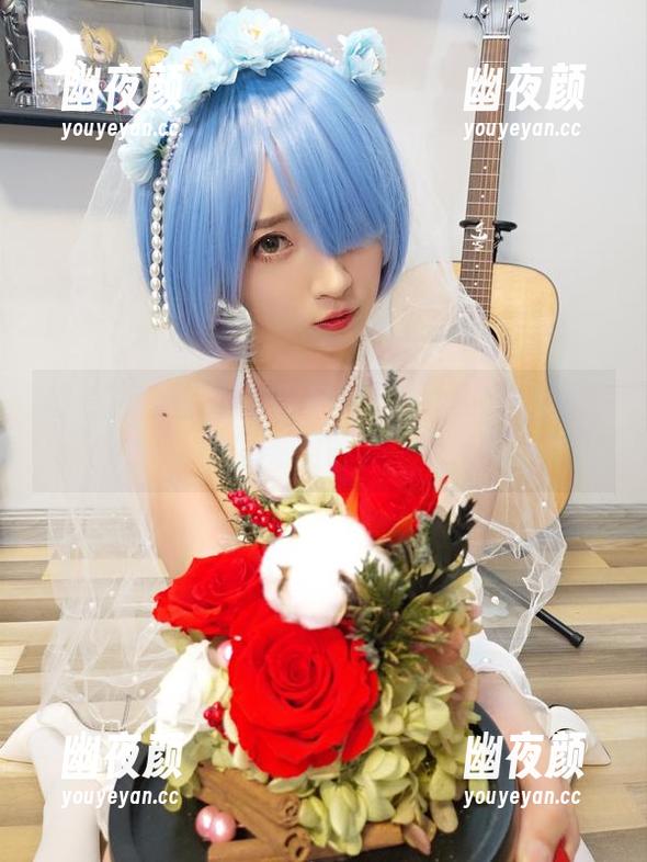 小女巫露娜 高清写真里的粉紫兔兔,小女巫露娜究竟在想啥?