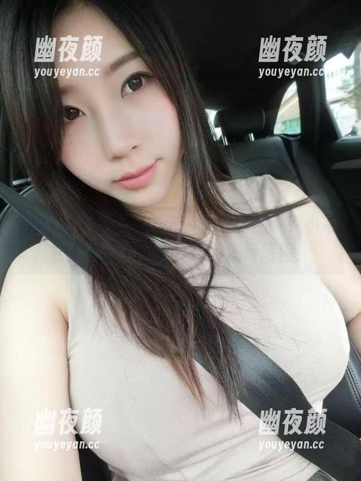小芯酱 微密圈 - “白到发光”是怎么回事?小芯酱全套图片揭秘白色的荒唐旅程!