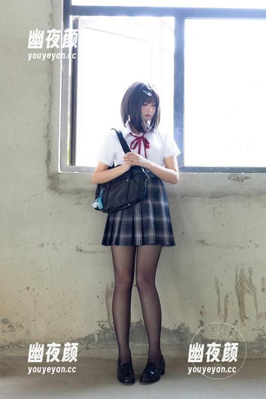 少女秩序-鹿可 少女秩序 - 大胆下载鹿可的套装写真,你也许会发现自己的穿搭灵感汹涌而来!