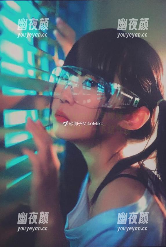 御子Yumiko 特写照片:御子Yumiko与妹妹,别闹,让我们安静欣赏一下这气氛