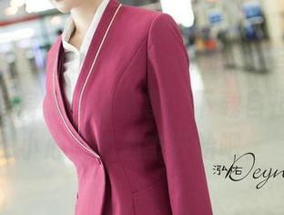 推女神 – 黄可christine的泳装写真集,还是那一身撩人的本事,下载自担心丢失小心脏的心态开始吧。