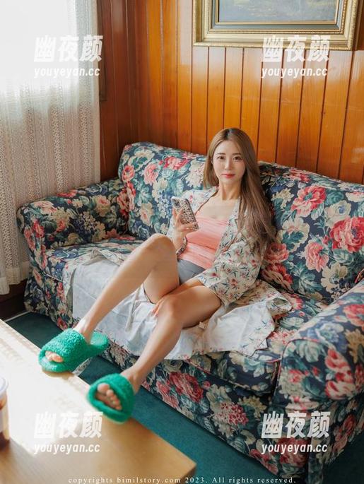 普美(bomi)在线合集，不知为何这些清纯仿佛带着一丝“随意”的气息。