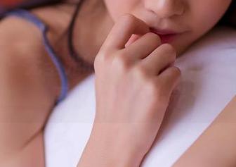 果团网 – 无圣光的纯真：甜Abby的甜心图包在悄悄发光