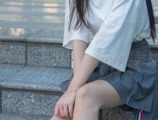 梦丝女神 – 最新图片爆出,乔儿的舞蹈服搭配黑色丝袜,梦中的偶像都要抄袭她了吧?