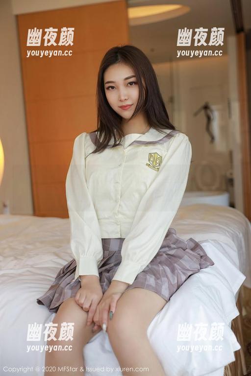 模范学院-加朵babe 模范学院 - 加朵babe的裤里丝大冒险:每一张图片都在更新你的审美!