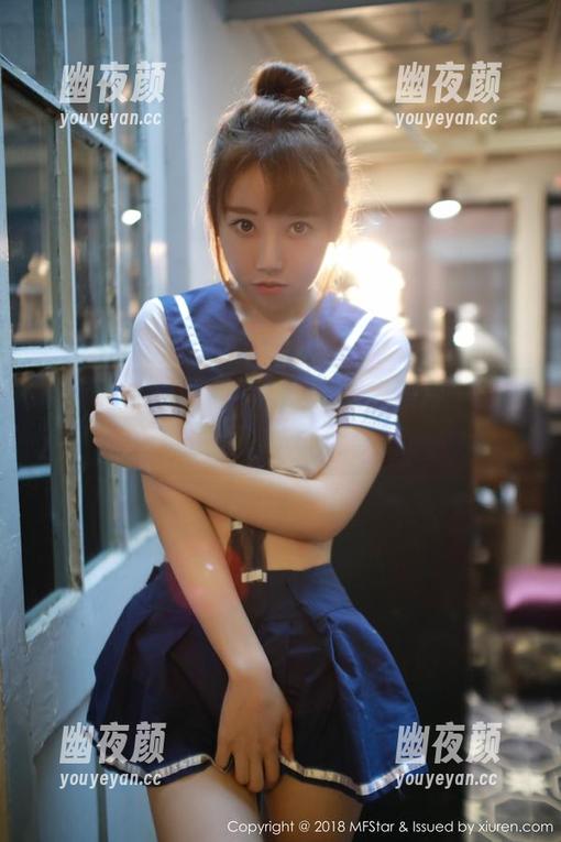 模范学院-星萌 模范学院 - 星萌:内衣合集,照片一出,散发着浓浓的无辜感