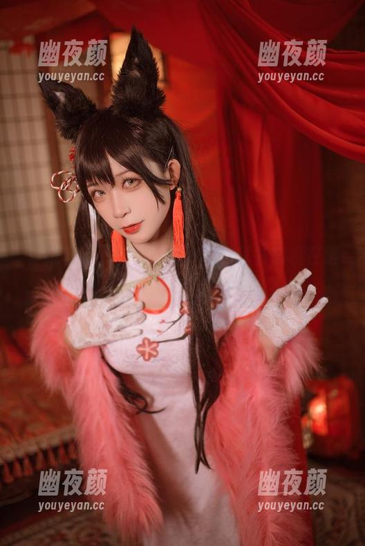 樱落Selena 壁纸模特,樱落Selena的秘书玄机在细微之处