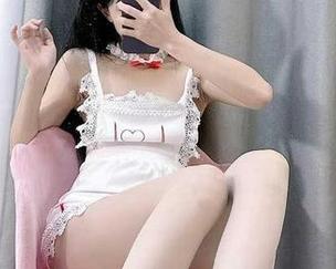 微密圈 – 看完汤圆可甜了的最新图包,谁还敢不爱这白色呢?