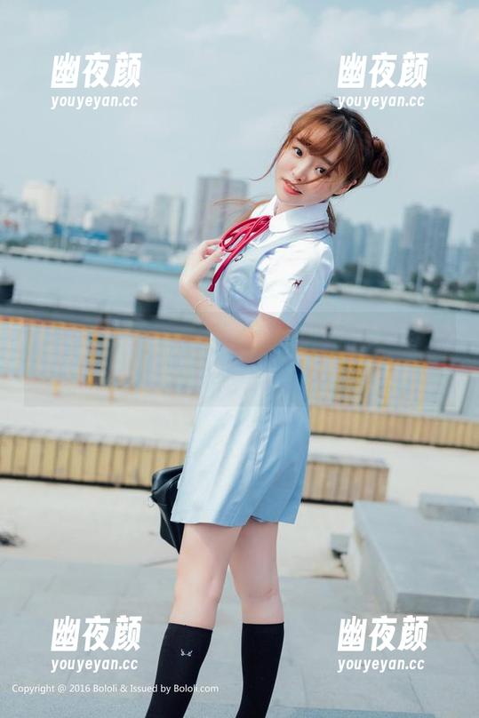 波萝社-夏美酱 波萝社 - 无圣光,请自备眼睛—夏美酱的性感套图,漏电小马达已启动!