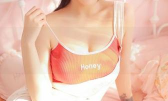 你见过猫九酱的粉色圣诞兔吗?赶快翻看最新图册吧!