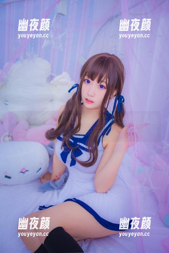 猫九酱 冷冰冰的办公室也能变身舞台:看猫九酱如何来玩