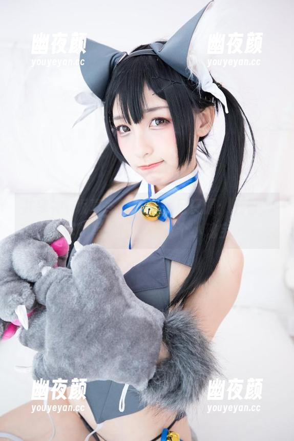 神楽坂真冬 共享神楽坂真冬的光脚美足资源:必看,这样的写真圈里也算个小瑰宝。