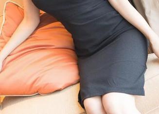 秀人网 – Elise谭晓彤的作品冠军，定制女孩的模样，略显小疯狂。