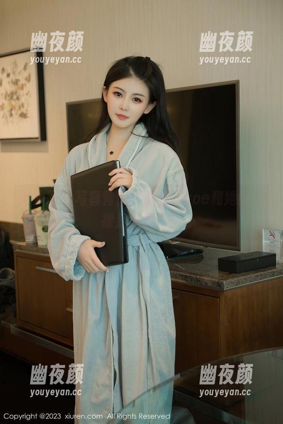 秀人网-戴允祺zoe 秀人网 - 写真背后:戴允祺zoe和她的“裸足哲学”!