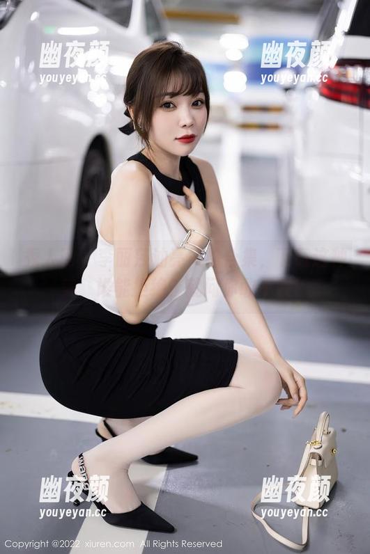 秀人网 - 李丽莎油亮风格合集，下载这种美，谁能拒绝？就问你敢不敢！