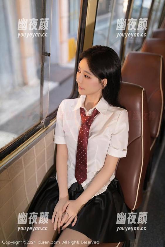 秀人网 - 图片里的爱丽莎Lisa：塑造女神的“科学”
