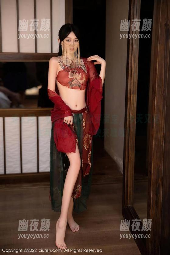秀人网-蛋蛋宝 秀人网 - 私房图集里的蛋蛋宝,今天又是女神御姐上线,快来瞧瞧!