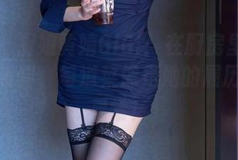 秀人网 – 厨娘黄婧GIGI：在厨房里做出高清人生写真，每道菜像是她的履历，不同寻常！