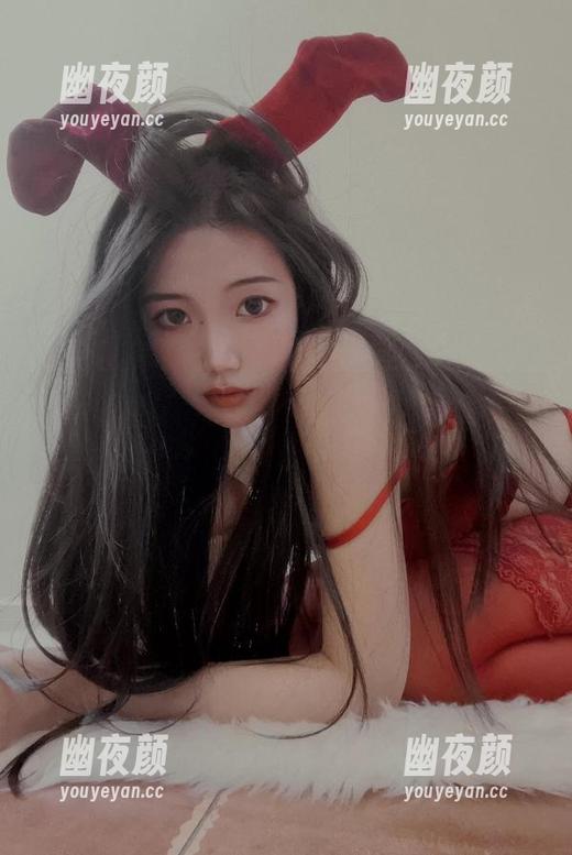 纪念小小v 微密圈 - 这里是纪念小小v的写真资源,你敢挑战‘吃我一鞭’吗?