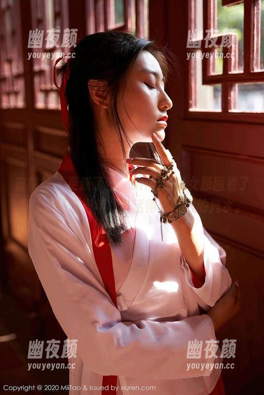蜜桃社-Gina 蜜桃社 - 更新了哟,Gina的少女原图看了真让人怀念当年,鲜活得像冒泡的汽水。