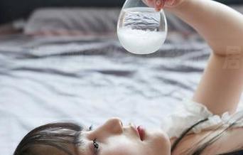 蜜桃社 – 当豆瓣酱化身摄影师,居家写真图集小清新随拍