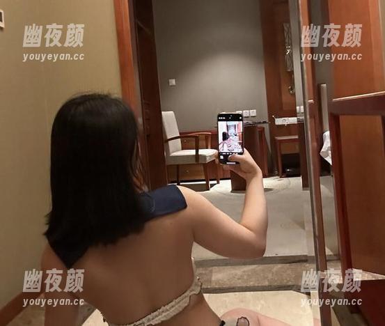 詹詹 微密圈 - 欣赏詹詹的泳衣,意外发现哪些都是干货?