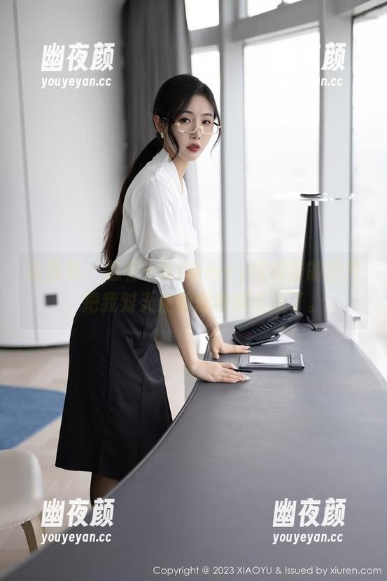 语画界-Cherry樱桃酱 语画界 - 总有一张Cherry樱桃酱的图片,把我对天使的想象都点燃了。