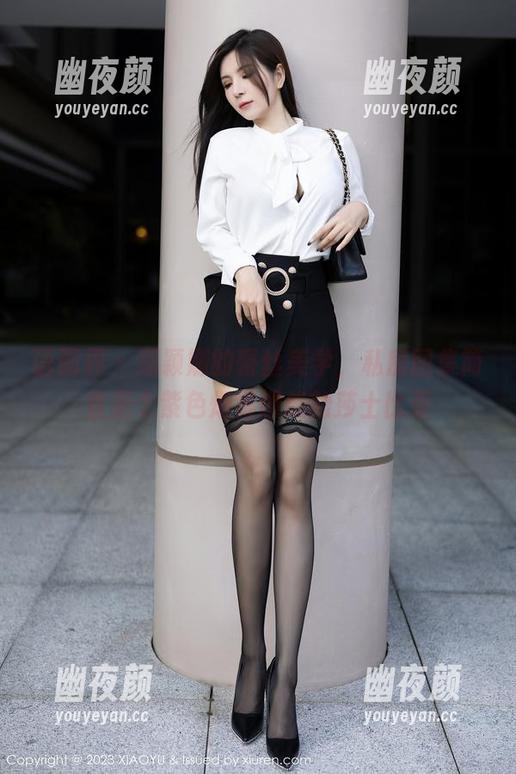 语画界-郑颖姗 语画界 - 郑颖姗的蕾丝美学,私房图集简直是个紫色烟雾缭绕的莎士比亚