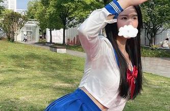 微密圈 – 制服写真更新:软妹小九九继续为大家展开想象,纯粹是为了好奇!