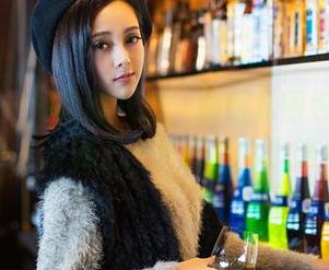青豆客 – 海边的气息,婕西儿图包精选:什么,沙滩上一只滑滑的小蜗牛?
